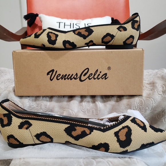 NWT + BOX VENUS CELIA (7) Leopard Slip on flat is easy on and off - Picture 6 of 6